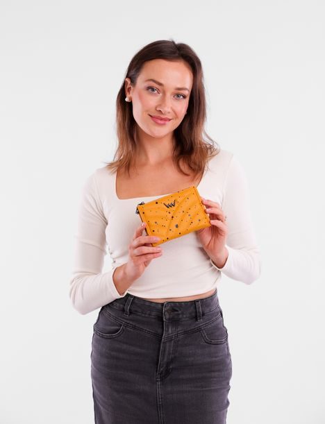 Faustina Yellow