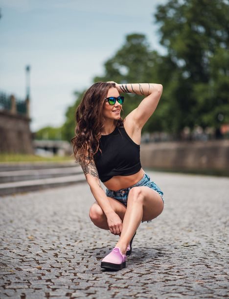 Tilly Rainbow Black