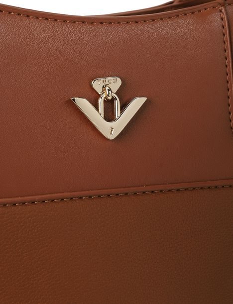 Christel Divide Brown