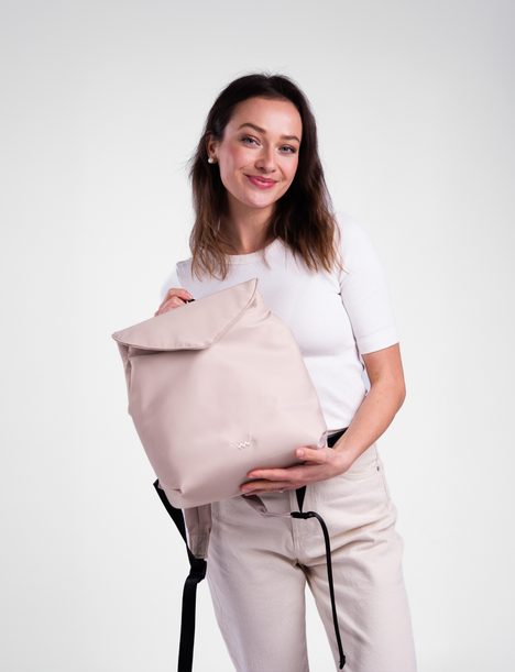 Joanna Small Beige