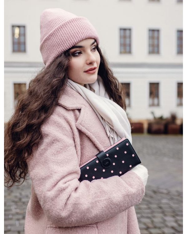 Pippa Rose Black