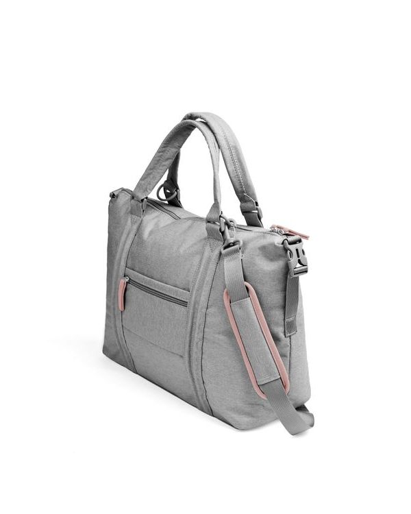 Carola Grey