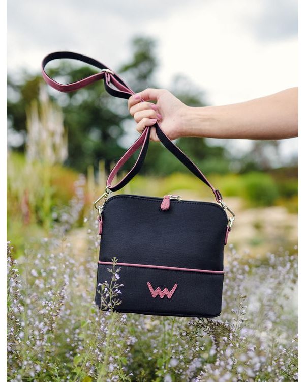 Cara Canva Black
