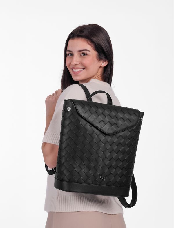 Joanna Intrecciato Black