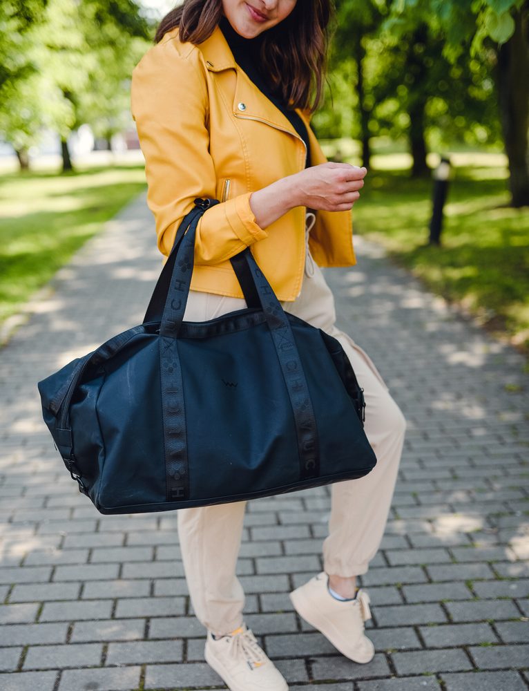 VUCH Deyna.

Pogodns kao putna ili sportska torba
Podesiva naramenica
Puno unutarnjih džepova
Materijal, jednostavan za održavanje
 Putne torbe
„Tražite pratnju s kojom ćete na putovanju činiti nerazdvojan par?