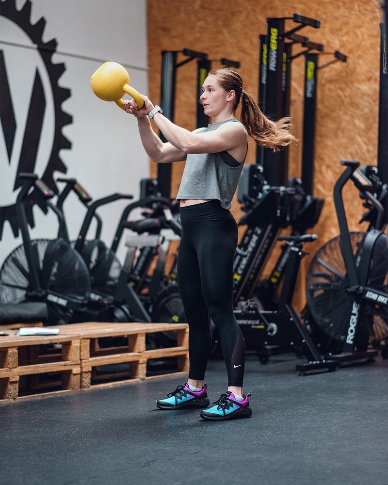 VUCH Rush Spectrum - 41.

Dizajni stvoreni u suradnji s Martinom Brnom
Fleksibilan prozračan gornji dio
Uložak je podstavljen memorijskom pjenom
Lagan dizajn
Mali reflektirajući elementi
Ojačani rist sa silikonskim elementima
 OBUĆA
Vuch obuća je originalnost koja fascinira.