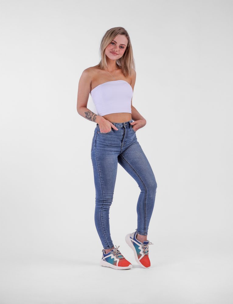 VUCH Flash E Galaxy - 39.

Izrađeno od recikliranih materijala
Lagana, otporna i anatomski oblikovana potplat
Oblikovani unutarnji uložak s jedinstvenim AIotiskom
 OBUĆA
Vuch cipele su originalnost koja hoda.