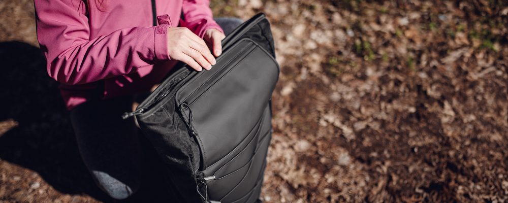 VUCH Elion Black.

Najveći Vuch putni ruksak
Roll-top sustav, mogućnost proširenja prostora
Gumenizirani prednji i gornji dio
Reflektirajući logo i nit na prednjoj strani ruksaka
 Ruksaci
Praktičnost, udobnost i funkcionalnost.