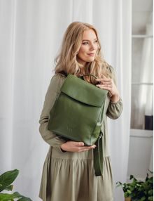 Joanna Khaki