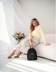Pippa Mini Black