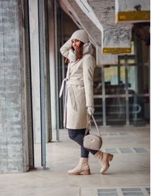 Lylann Flowers Beige