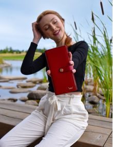 Maeva Middle Red