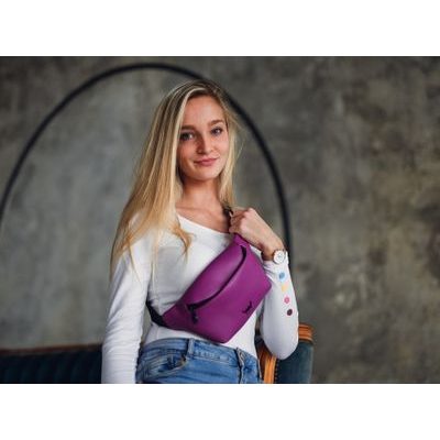 Vuch inspiration: How to wear a fanny pack