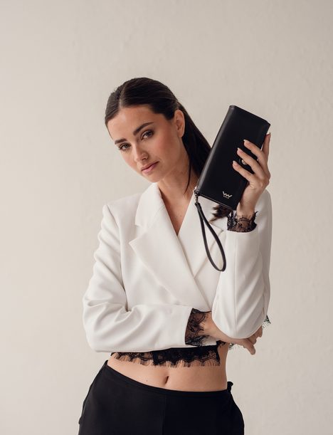 Aveline Grace Black