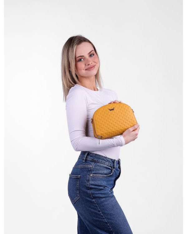 Caira E Mustard