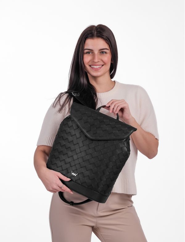 Joanna Intrecciato Black