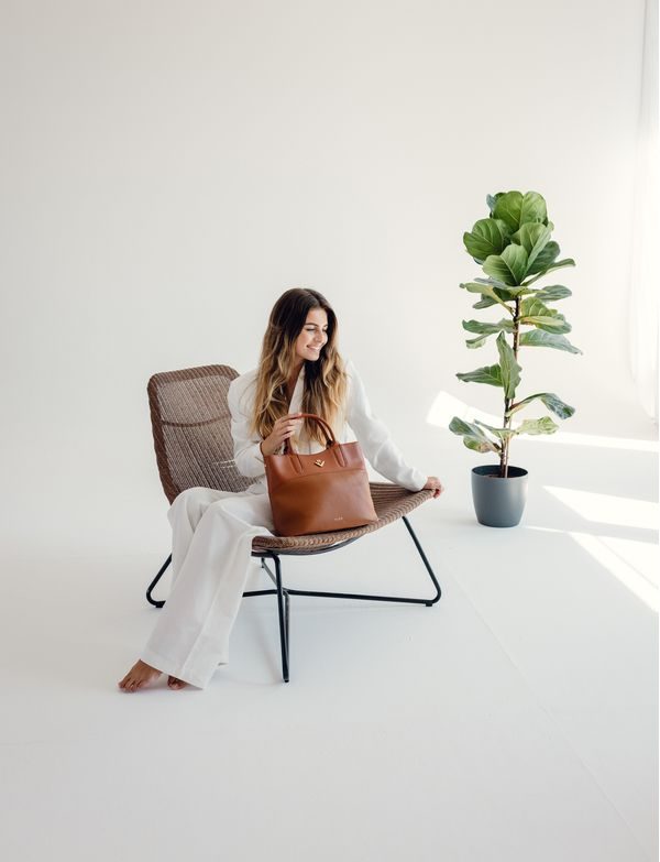 Christel Divide Brown