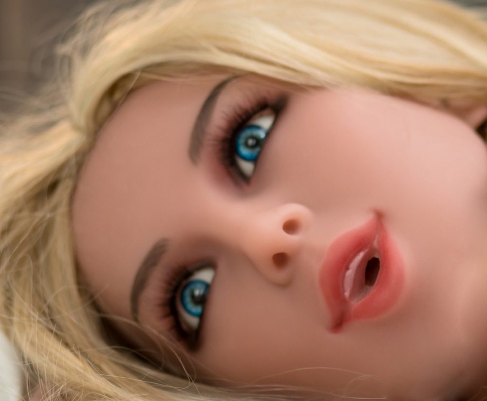 Ultimate Fantasy Jessy Summer real Woman rubber blonde-black (obrázek 16)