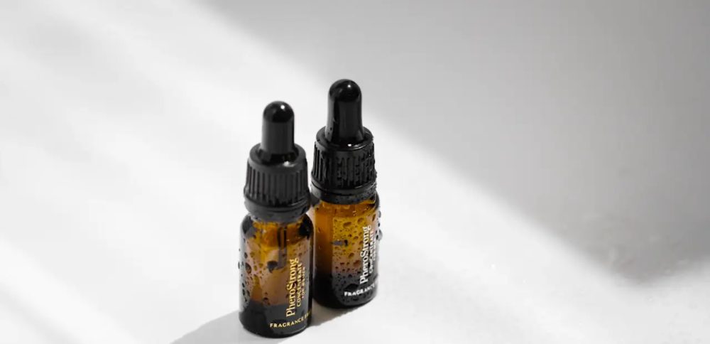 PheroStrong concentrate bez parfému pro ženy 7,5 ml (obrázek 4)