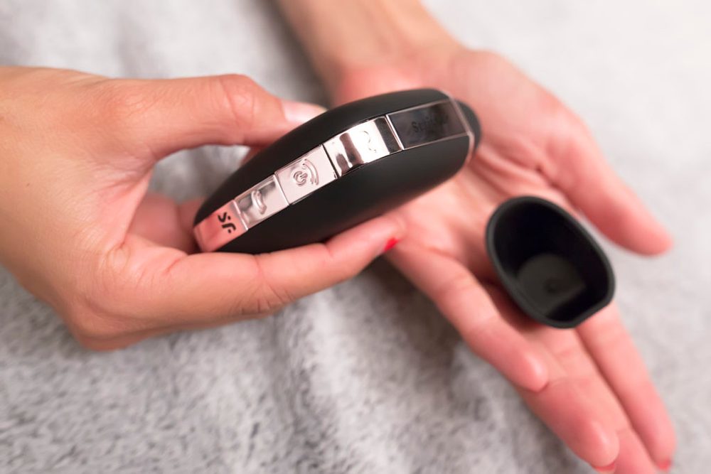 Satisfyer Love Triangle black (obrázek 10)