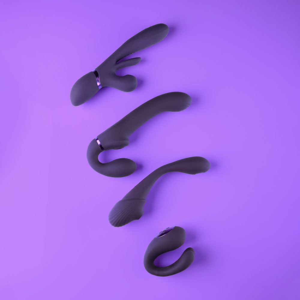 VIVE Ai Dual Vibrating & Air Wave Tickler Strapless Strapon Purple (obrázek 9)