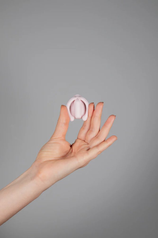 Dame Products EVA II Hands-Free Vibrator Quartz (obrázek 6)
