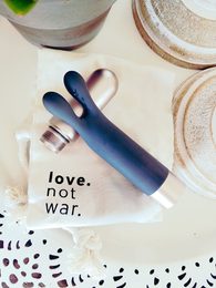 Recenze - luxusní pomůcky Love. not war.