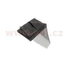 UNIVERZÁLNÍ PROTISKLUZOVÁ PODLOŽKA DO KUFRU 100X120CM