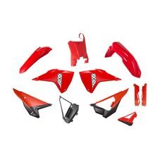 KOMPLETNÉ SADA PLASTOV (VR. CHRÁNIČOV VIDLÍC) REVOLUTION HONDA, RTECH (ČERVENÁ-ČIERNA)