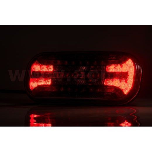 ZADNÍ SVĚTLO LED 214,3X94,3 MM, S DYNAMICKÝM SMĚR. SVĚTLEM, 5 PIN BAJONET, L=P