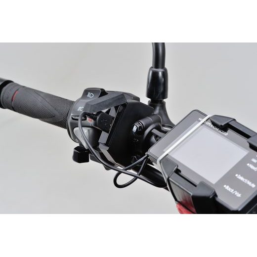 USB-A ZÁSUVKA TENKÁ, DAYTONA