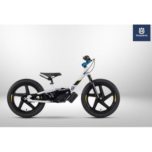 HUSQVARNA 16EDRIVE ODRÁŽADLO