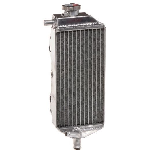 CHLADIČ PRAVÝ SUZUKI [230*118*40], Q-TECH