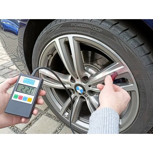 MĚŘIČ TLOUŠŤKY LAKU (OCEL, HLINÍK), ROZSAH 0-1990 ΜM, ROZLIŠENÍ 10 ΜM