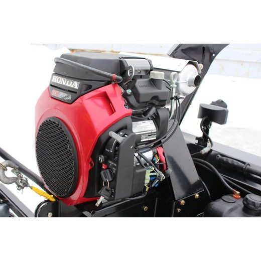 BERCOMAC PROFESIONÁLNÍ SNĚŽNÁ FRÉZA 66" (167 CM) HONDA MOTOR 22HP