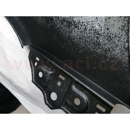 ROBERLO STONECHIP PROTECTOR ČERNÝ OCHRANNÝ NÁSTŘIK VE SPREJI 500 ML