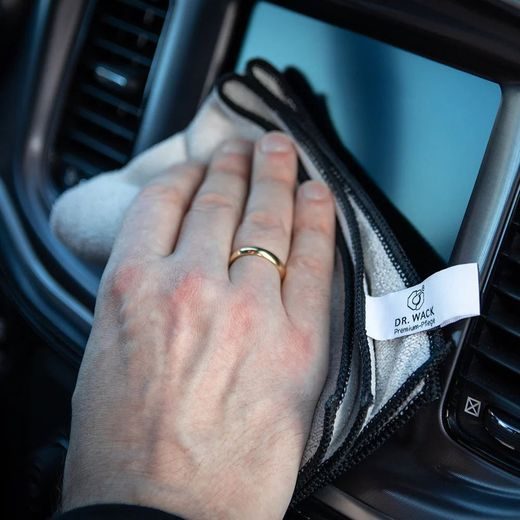 DR. WACK UNIVERZÁLNY ČISTIČ PRE SKLÁ A INTERIÉR ALL IN ONE INTERIOR 500 ML