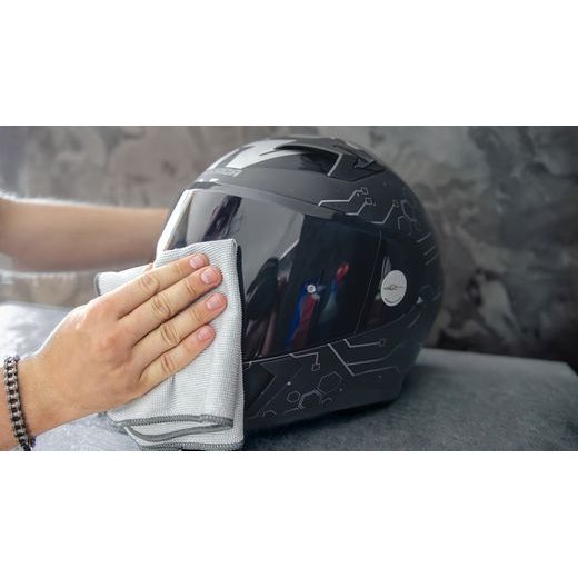 S ČISTIČ HĽADÍ S MIKROVLÁKNOVOU UTIERKOU - VISOR & HELMET CLEANER 100 ML