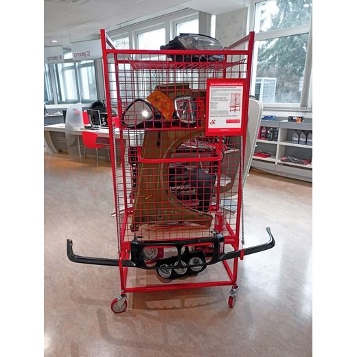 KLEC NA USKLADNĚNÍ KAROSÁŘSKÝCH DÍLŮ