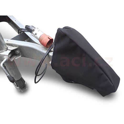 KRYT TAŽNÉ SPOJKY - OCHRANA PROTI POVĚTRNOSTNÍM VLIVŮM