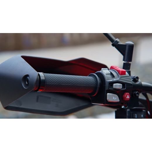 SHARK LOCK-ON HEATED GRIPS
