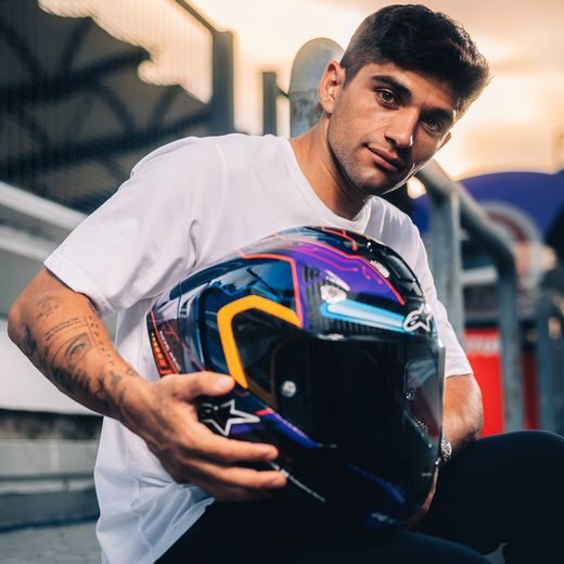PRILBA SUPERTECH R10 LIMITOVANÁ EDÍCIA MARTINATOR JORGE MARTIN, ALPINESTARS (MODRÁ/FIALOVÁ/ČERVENÁ/ŽLUTÁ) 2025