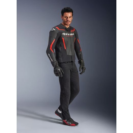 BUNDA GP FORCE V2 AIRFLOW, ALPINESTARS (ČERNÁ/ČERVENÁ FLUO/BÍLÁ) 2026