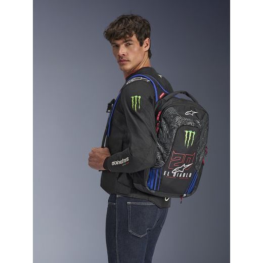 BATOH CITY HUNTER V2 FQ20 MONSTER KOLEKCE, ALPINESTARS (ČERNÁ/ČERVENÁ FLUO/MODRÁ/ZELENÁ, OBJEM 22 L) 2026