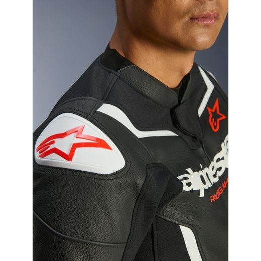 BUNDA GP FORCE V2, ALPINESTARS (ČERNÁ/BÍLÁ/ČERVENÁ) 2026