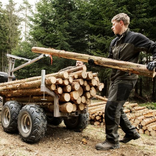 SHARK WOOD 1500, VOZÍK ZA ČTYŘKOLKU, ČERNÝ