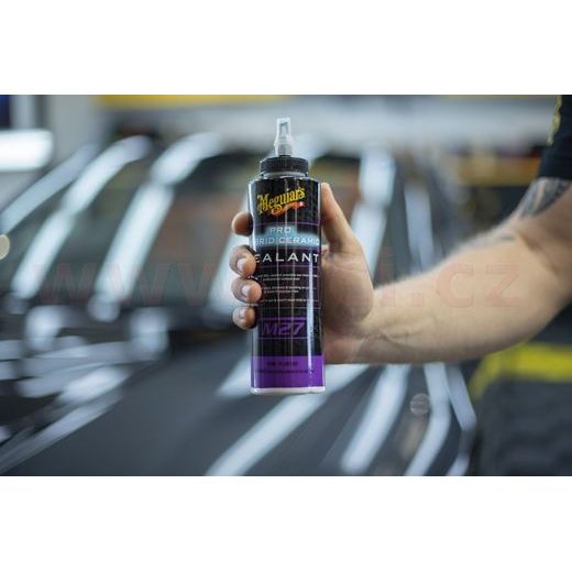 MEGUIAR'S PROFESIONÁLNE HYBRIDNÝ KERAMICKÝ SEALANT PRE HYBRID CERAMIC SEALANT 1 GALON / 3,78 L