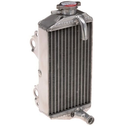 CHLADIČ PRAVÝ SUZUKI [218*128*40], Q-TECH