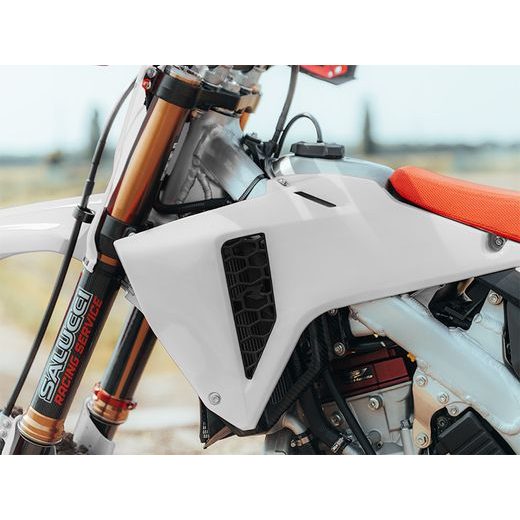 KOMPLETNÉ SADA PLASTOV REVOLUTION 5 DIELOV HONDA, RTECH (BIELA)