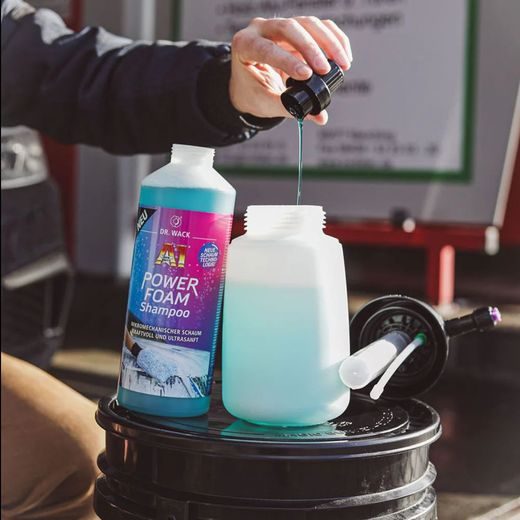 DR. WACK ŠAMPÓN S HUSTOU PENOU A NEUTRÁLNYM PH POWER FOAM SHAMPOO 1L